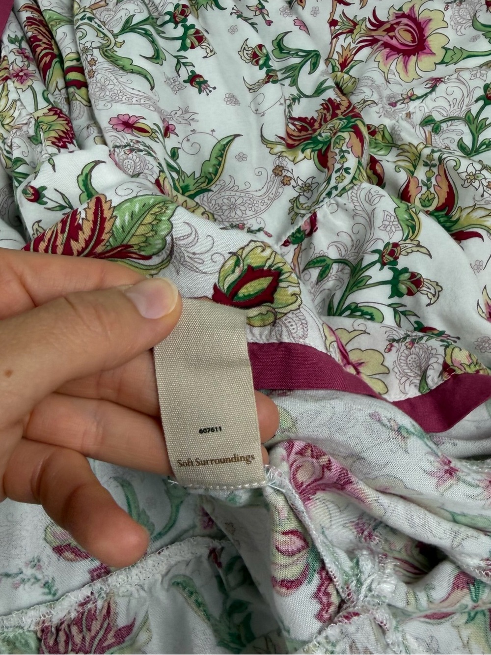 Soft Surroundings Kara Dress Womens Medium White Floral Tiered Maxi Boho Preppy - Picture 6 of 11